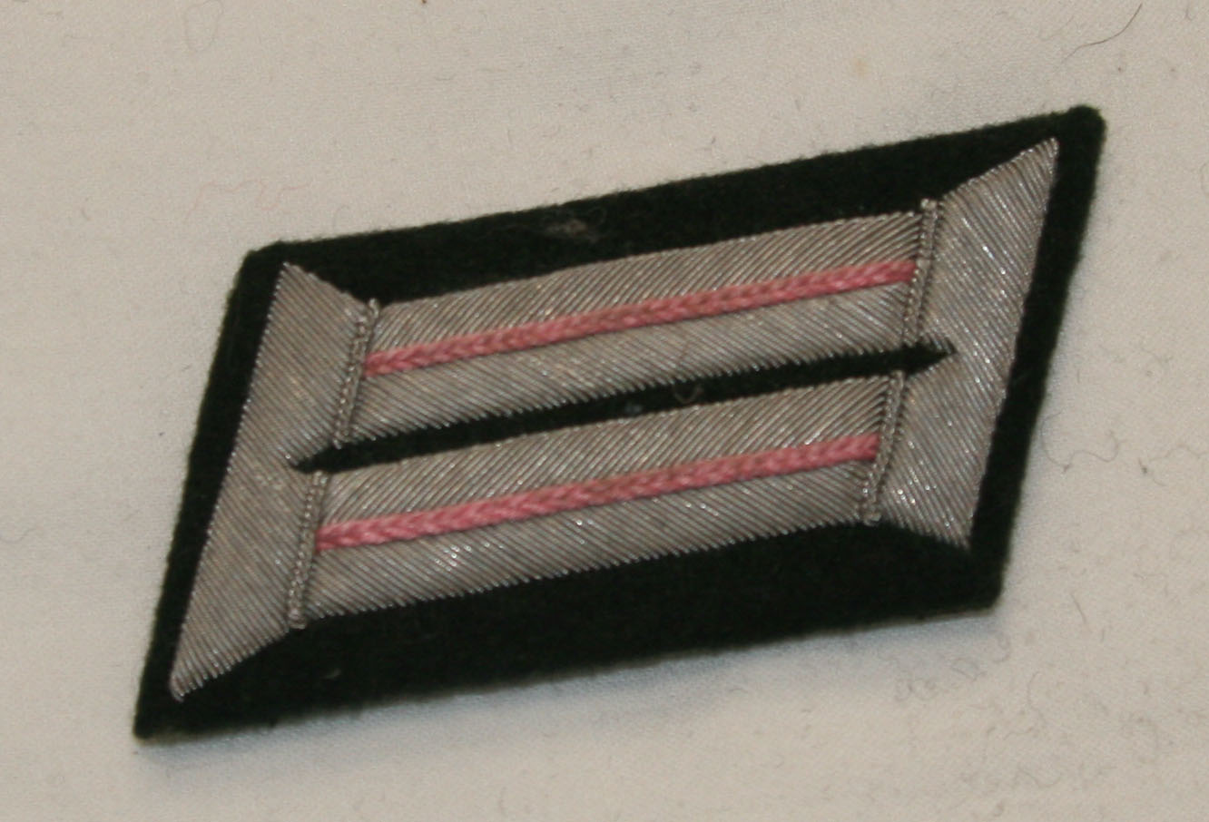 Heer Officer Collar tabs (Kragenspiegal), Pink/Panzer